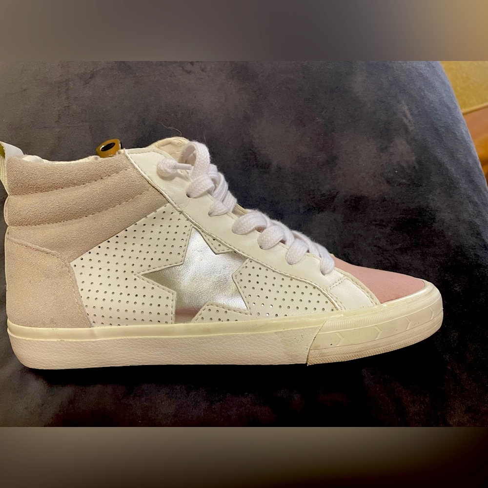 Vintage Havana leather and suede tennis shoe